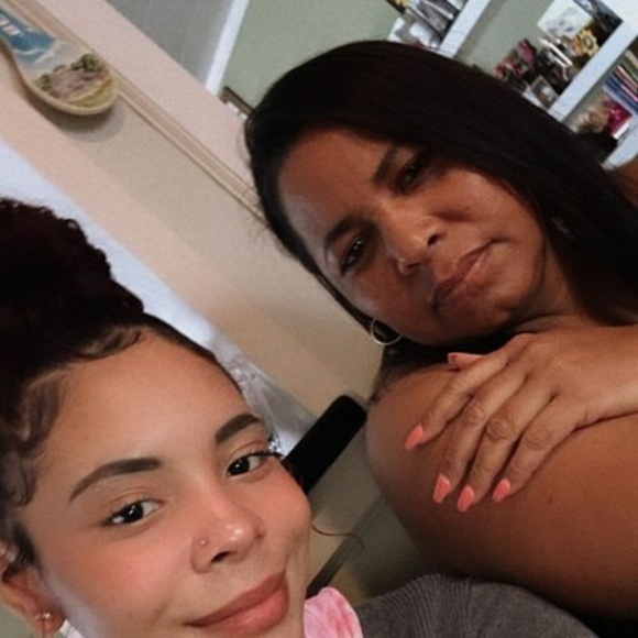 Meet your Posher, Rosalyn - Picture 1 of 1